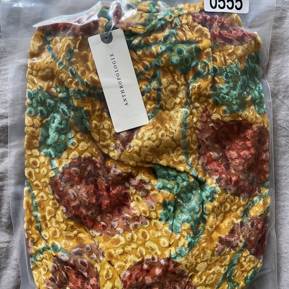Anthropologie Felipa Crop Velvet Top - Picture 8 of 9